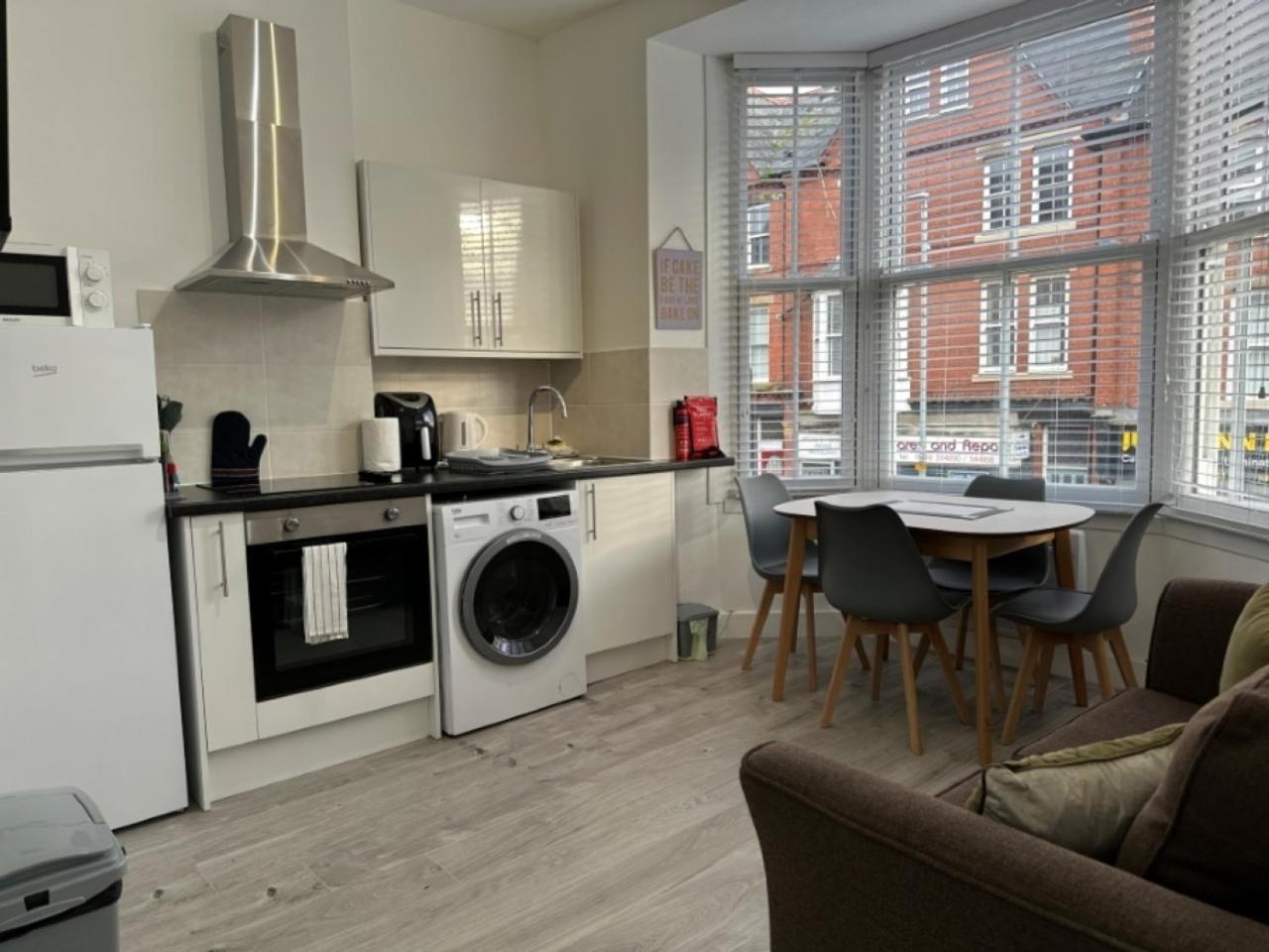 Studio Flat 2A Central Colwyn Bay Buitenkant foto